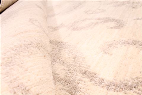 Pishavar Beige Hand Knotted 99 X 142 Area Rug 254-30273 Image 7