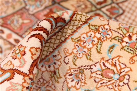 Qum Brown Hand Knotted 32 X 51 Area Rug 254-30290 Image 11