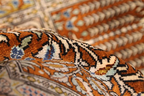 Qum Brown Hand Knotted 33 X 50  Area Rug 254-30292 Image 11