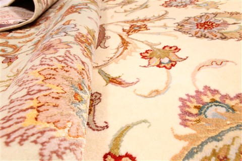 Tabriz Beige Hand Knotted 131 X 198 Area Rug 254-30301 Image 13
