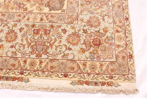 Tabriz Beige Hand Knotted 131 X 198 Area Rug 254-30301 Image 1