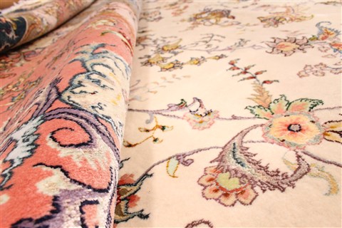 Tabriz Beige Hand Knotted 130 X 200 Area Rug 254-30302 Image 11