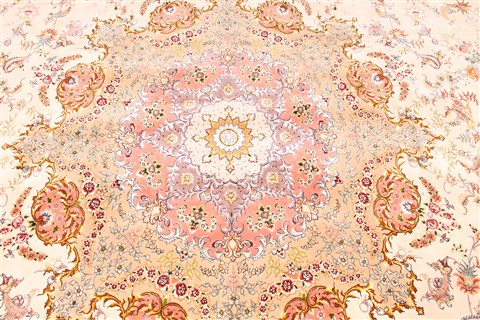 Tabriz Beige Hand Knotted 130 X 200 Area Rug 254-30302 Image 2