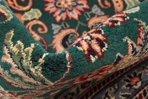 Kashan Beige Hand Knotted 117 X 150 Area Rug 255-30309 Image 12