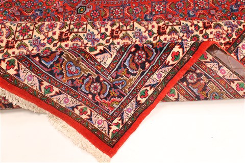 Bidjar Red Hand Knotted 84 X 110 Area Rug 255-30312 Image 4