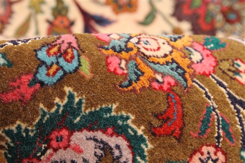 Tabriz Beige Hand Knotted 129 X 177 Area Rug 254-30328 Image 19