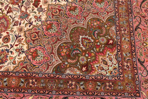 Tabriz Beige Hand Knotted 129 X 177 Area Rug 254-30328 Image 2