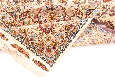 Tabriz Beige Hand Knotted 82 X 116 Area Rug 254-30333 Image 9