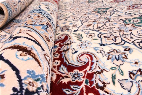 Nain Beige Hand Knotted 82 X 116 Area Rug 254-30334 Image 9