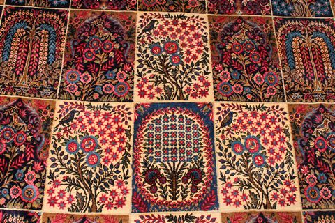 Yazd Beige Hand Knotted 114 X 152 Area Rug 254-30350 Image 3