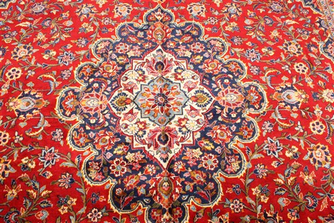 Kashan Red Hand Knotted 102 X 150  Area Rug 250-30373 Image 7