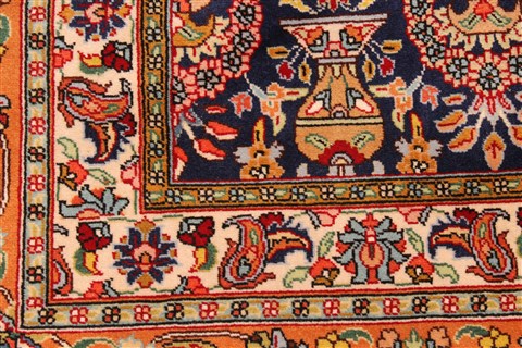 Tabriz Green Hand Knotted 99 X 132 Area Rug 255-30377 Image 2