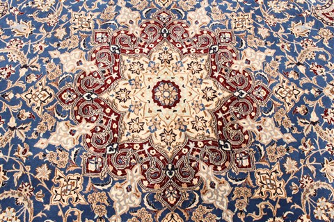 Nain Red Hand Knotted 100 X 148 Area Rug 255-30378 Image 7