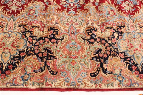 Kerman Red Hand Knotted 112 X 168 Area Rug 250-30391 Image 8