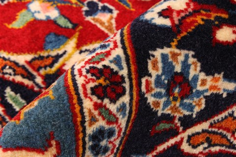Kashan Red Hand Knotted 111 X 166 Area Rug 250-30408 Image 2