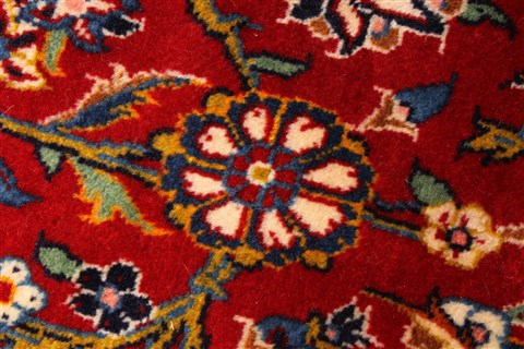 Kashan Red Hand Knotted 111 X 166 Area Rug 250-30408 Image 5
