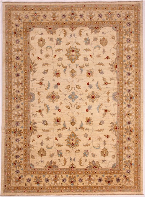 Pishavar Beige Machine Made 84 X 115 Area Rug 400-30417 Image 1