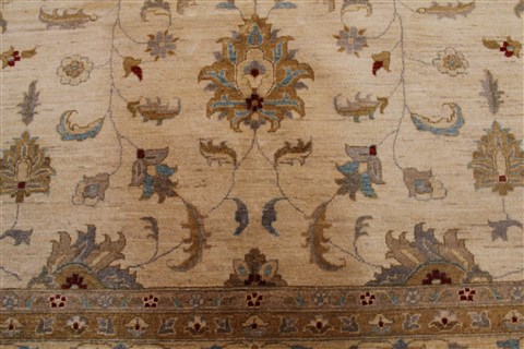 Pishavar Beige Machine Made 84 X 115 Area Rug 400-30417 Image 5