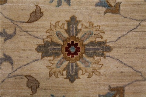 Pishavar Beige Machine Made 84 X 115 Area Rug 400-30417 Image 9