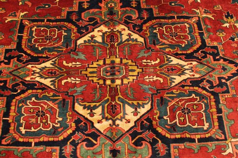 Heriz Red Hand Knotted 116 X 166 Area Rug 250-30420 Image 3