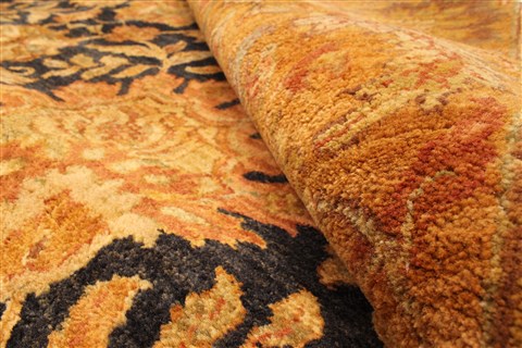 Agra Beige Hand Knotted 99 X 139 Area Rug 250-30427 Image 1