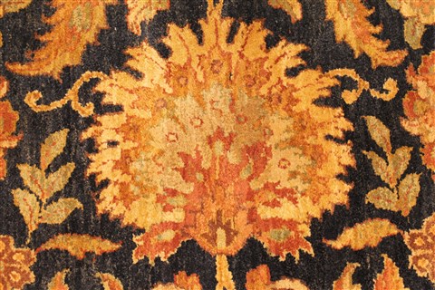 Agra Beige Hand Knotted 99 X 139 Area Rug 250-30427 Image 7