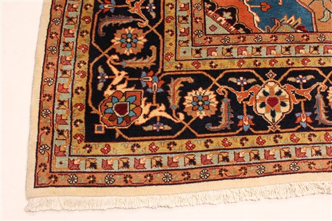 Heriz Beige Square Hand Knotted 125 X 1210 Area Rug 250-30430 Image 13