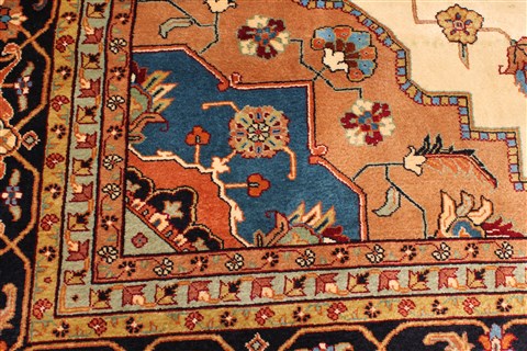 Heriz Beige Square Hand Knotted 125 X 1210 Area Rug 250-30430 Image 2