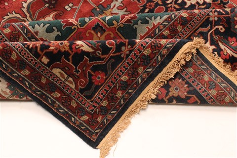 Agra Red Hand Knotted 111 X 153 Area Rug 250-30434 Image 6