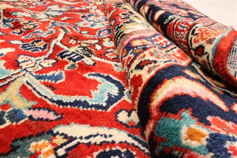 Mahal Blue Hand Knotted 112 X 147 Area Rug 250-30438 Image 1