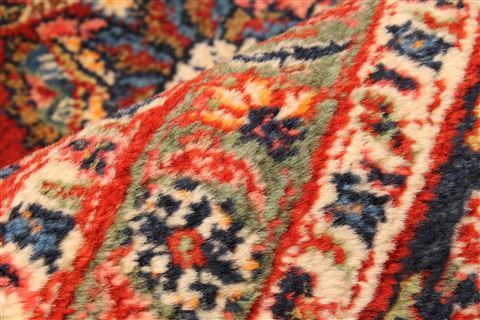 Kashan Red Hand Knotted 90 X 180 Area Rug 250-30447 Image 11