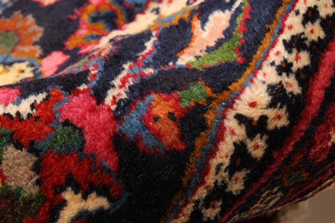 Mashad Red Hand Knotted 104 X 160 Area Rug 250-30450 Image 4