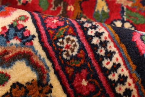 Mashad Red Hand Knotted 104 X 160 Area Rug 250-30450 Image 5