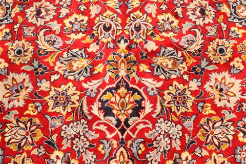 Najaf-abad Red Hand Knotted 99 X 145 Area Rug 250-30457 Image 10