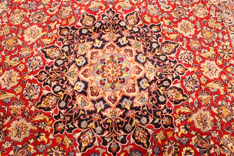 Najaf-abad Red Hand Knotted 99 X 145 Area Rug 250-30457 Image 7