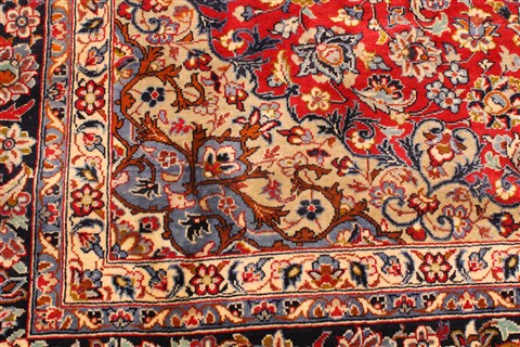 Najaf-abad Red Hand Knotted 99 X 145 Area Rug 250-30457 Image 9