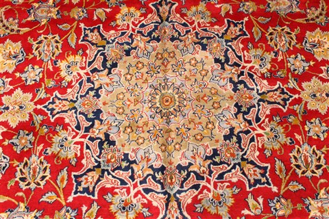 Najaf-abad Red Hand Knotted 124 X 168 Area Rug 250-30460 Image 12