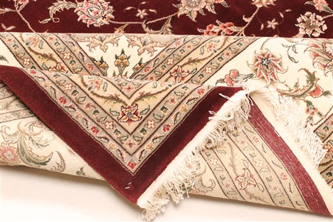 Tabriz Beige Hand Knotted 120 X 150 Area Rug 250-30489 Image 7