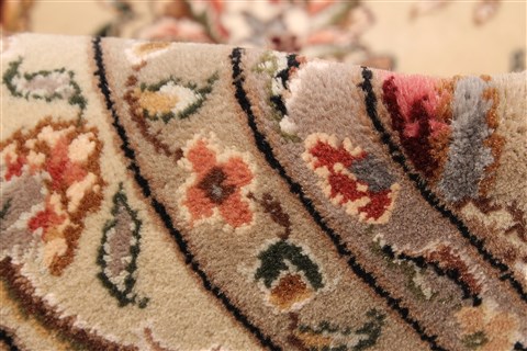 Tabriz Beige Hand Knotted 120 X 150 Area Rug 250-30489 Image 9