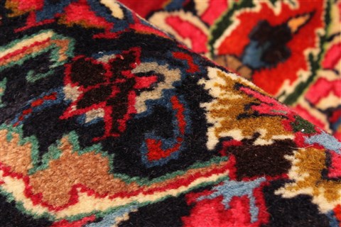 Khorasan Red Square Hand Knotted 118 X 131 Area Rug 250-30496 Image 10