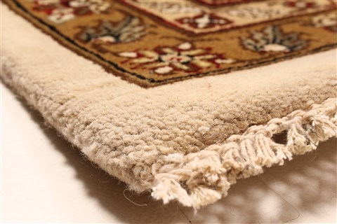 Agra Beige Square Hand Knotted 120 X 120 Area Rug 250-30508 Image 9