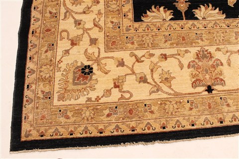 Pishavar Black Hand Knotted 133 X 178 Area Rug 250-30521 Image 11