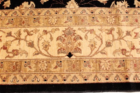 Pishavar Black Hand Knotted 133 X 178 Area Rug 250-30521 Image 1