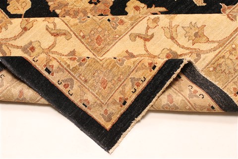 Pishavar Black Hand Knotted 133 X 178 Area Rug 250-30521 Image 6