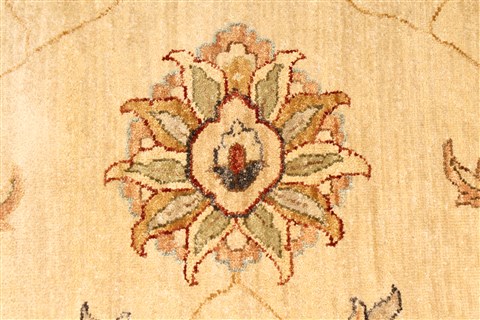 Ziegler Beige Hand Knotted 911 X 163  Area Rug 250-30532 Image 2