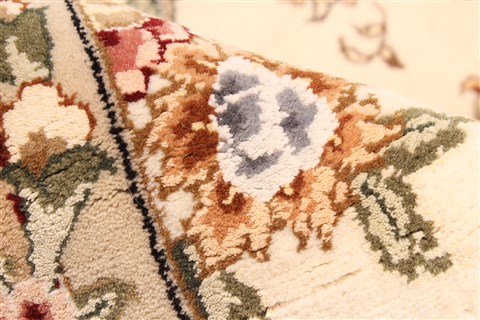 Tabriz Beige Hand Knotted 120 X 150 Area Rug 250-30537 Image 10