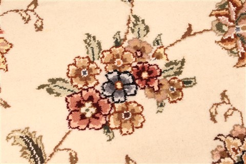 Tabriz Beige Hand Knotted 120 X 150 Area Rug 250-30537 Image 2