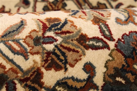 Kashan Beige Hand Knotted 91 X 182 Area Rug 250-30546 Image 7