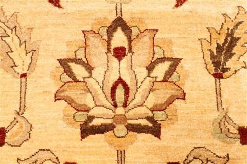 Pishavar Beige Hand Knotted 121 X 179 Area Rug 250-30547 Image 2