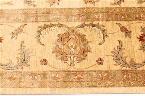 Serapi Beige Hand Knotted 120 X 200 Area Rug 250-30568 Image 1